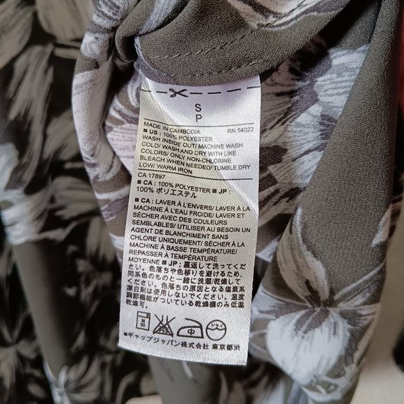 Banana Republic Factory Blouse Size Small Cold Shoulder Button Up Floral Green - Picture 4 of 12